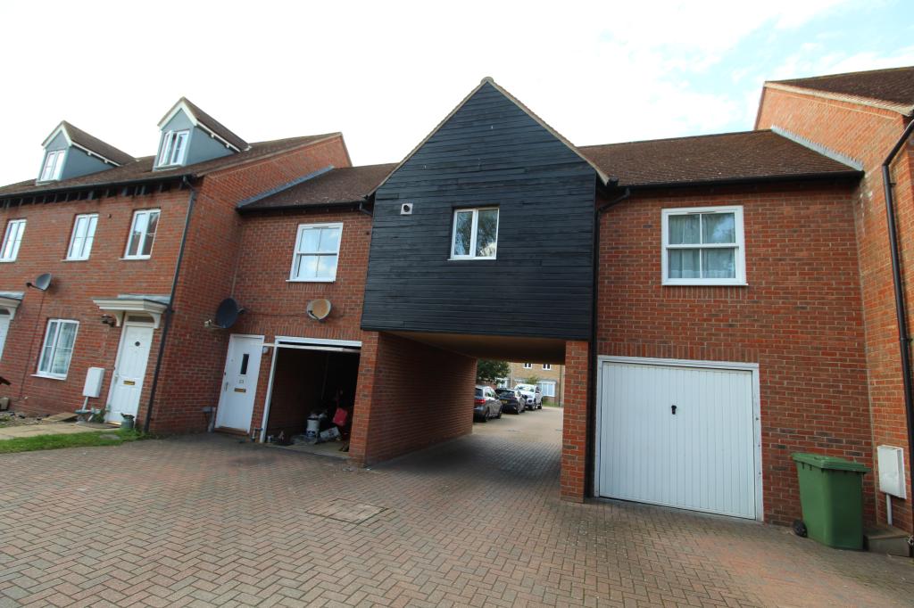 Cherry Court, Lower Cambourne, Cambridge Cherry Court, Lower Cambourne, Cambridge